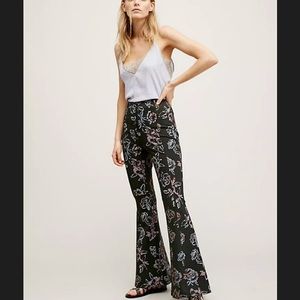 NEW FREE PEOPLE HIGH RISE FLORAL BELL BOTTOMS